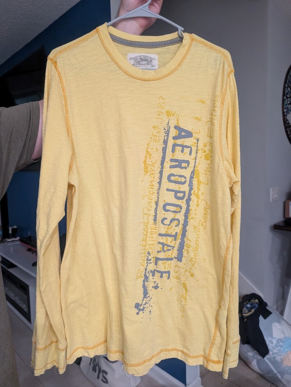 Vintage Yellow Aeropostale Men's XL Long-Sleeve Graphic Tee